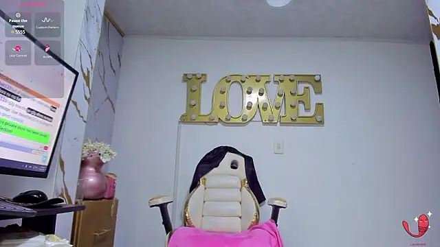 alicee__mature - Alicee__mature's free webcam - UK Sex Cams