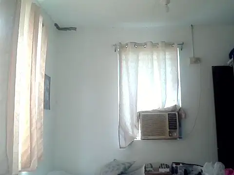 bigcockkyla - Bigcockkyla's free webcam - UK Sex Cams