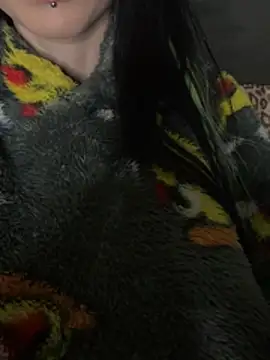 MissMidnightUK webcam