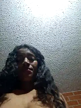 rubievans22 (F young) - I show ass