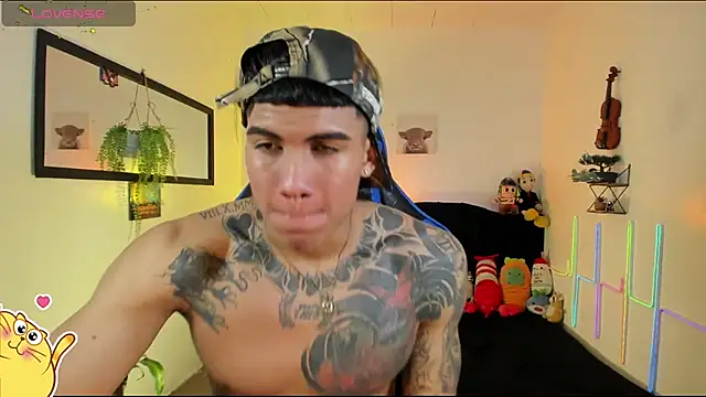 damian_latinxxx (M young) - 😈I want to see you without a shirt😈