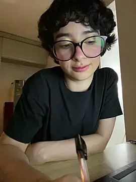 _lunnaa_ - _Lunnaa_'s free webcam - UK Sex Cams