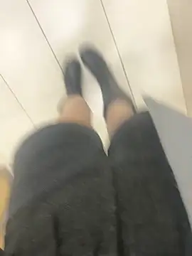 yimisun01 - Yimisun01's free webcam - UK Sex Cams