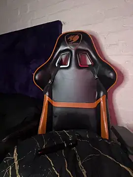 queen_nobuhle_femdom_777 - QUEEN_NOBUHLE_FEMDOM_777's free webcam - UK Sex Cams