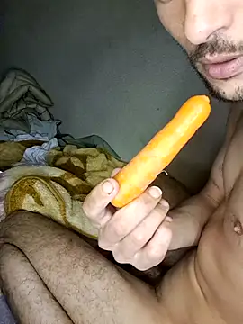 motanjer - Motanjer's free webcam - UK Sex Cams