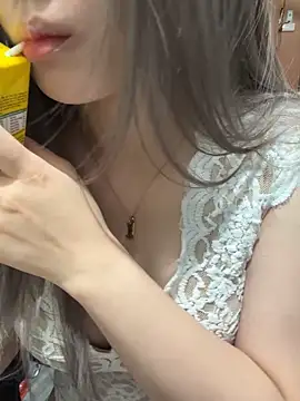 lylypink68 - LylyPink68's free webcam - UK Sex Cams