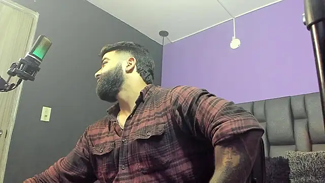 lyon_vach (Ask my age) - sexy strip