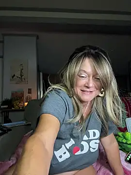 cowgirlc live sex cam