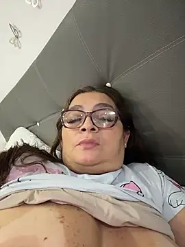 ANTONELLA_VIOLETA_ live sex cam