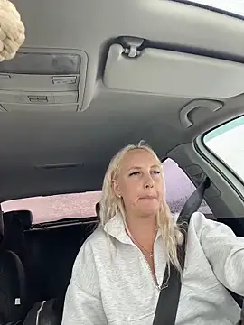 merlindave (F young) - Finger ass /naked😈😈😈🥵🥵✌️