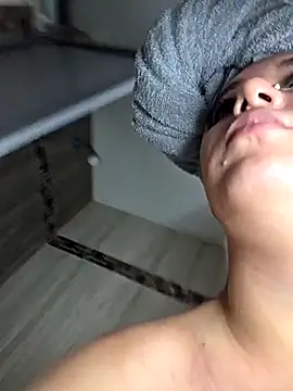 Webcam Model (alaia_princess)  is live.Free join now!