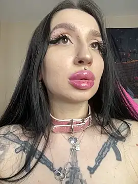 Webcam Model (Molly__Moon)  is live.Free join now!