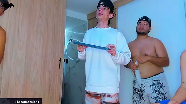 TheBatMansion webcam