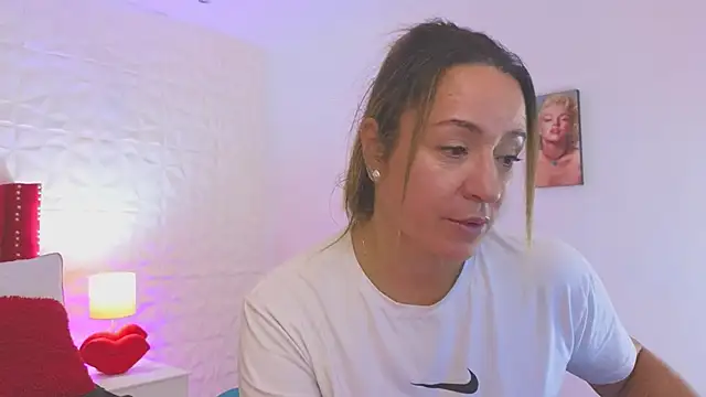 weet_evans___ - Weet_Evans___'s free webcam - UK Sex Cams