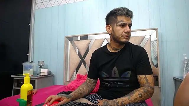 allison_max_tattoo webcam