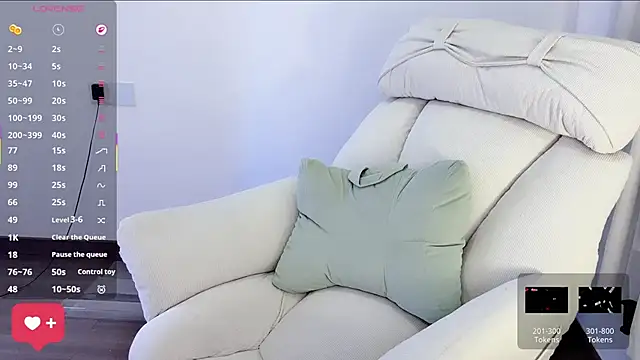 美女peachy_kiss在线直播