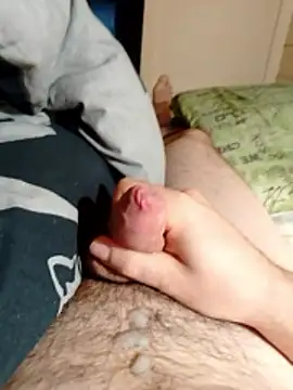 chrisdic27 (M young) - #cam2cam #fingering #german #handjob #hd #masturbation #medium #mobile #recordable-publics #small-audience #straight #white #young