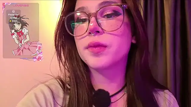 yuri_stars (T teen) - show body