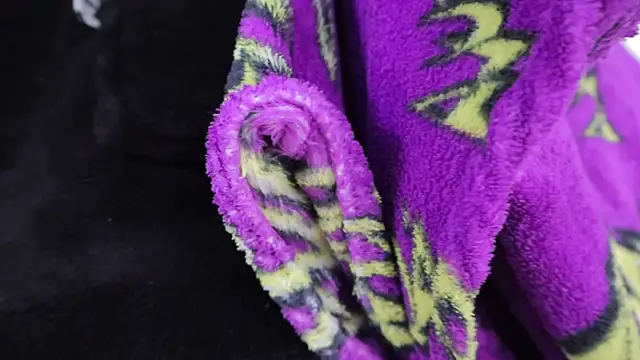 kaylee_lee (F young) - Close up  pussy