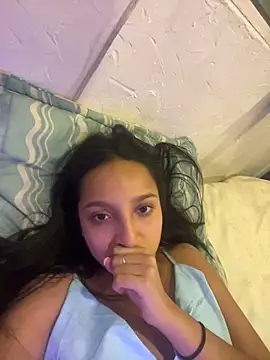 eve_ritz (F teen) - Cream legs