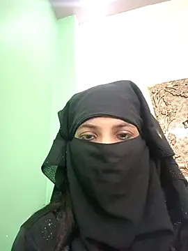 Webcam Model (Aafreen_36)  is live.Free join now!