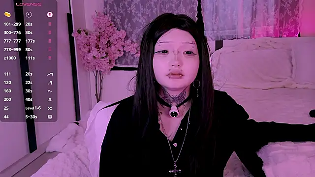 Lein_Bone live sex cam