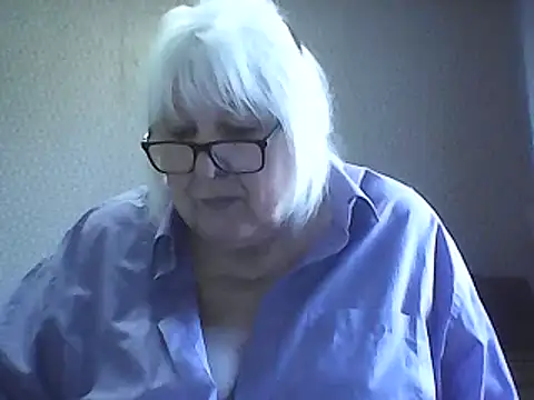 alexia64231 - Alexia64231's free webcam - UK Sex Cams