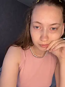 holy_poly - Holy_Poly's free webcam - UK Sex Cams