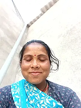 Webcam Model (Shreya_pandit)  is live.Free join now!