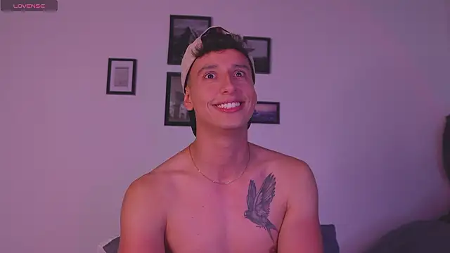 i_gabriel (M young) - LICK MY FEET