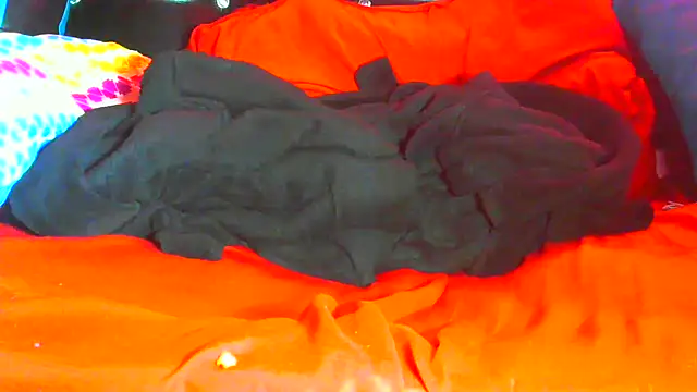 queenofthenightx (F milf) - help me reach my goal