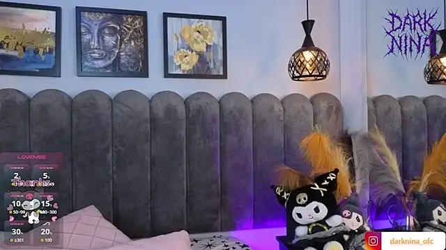 Dark_nina_ webcam