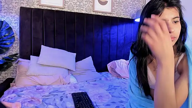 violettaa_stone - Violettaa_Stone's free webcam - UK Sex Cams