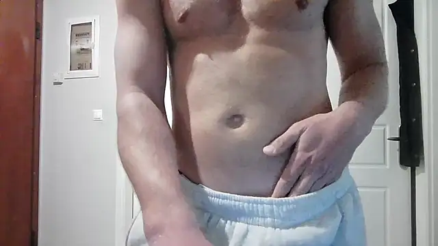 youngforold32 (M young) - make me crazy