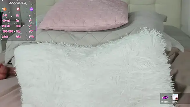 CutieGinger live sex cam