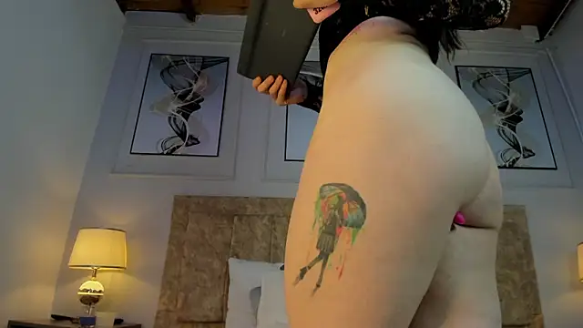 hanna_daze (F young) - play with toy in pussy🔥🍆🖖🏼