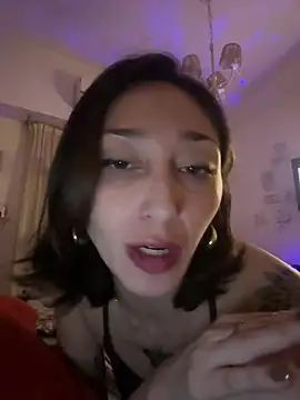 frutillitaxx (F young) - Quedarme en tanga