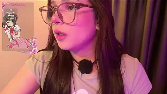 yuri_stars (T teen) - show body