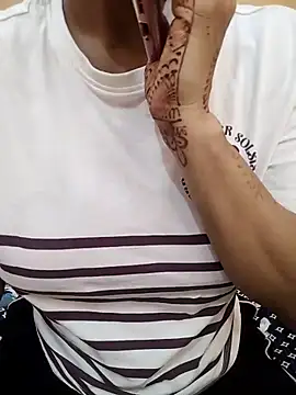 meenu_bhabhi547 webcam