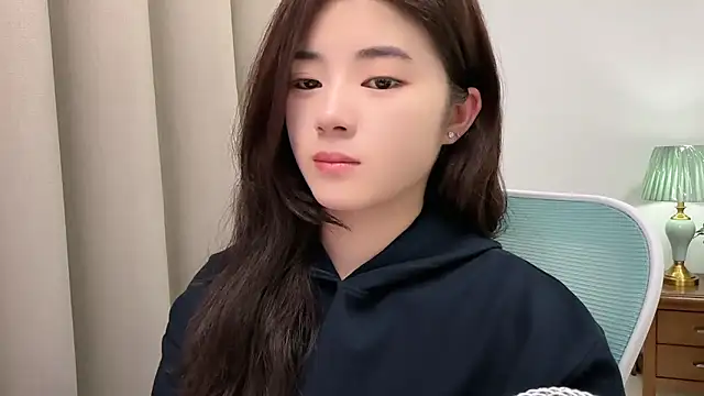 nicole20266 (F teen) - 第四天努力发光，做你的小太阳