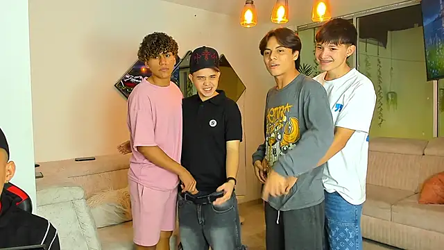 houseofwarrios - Houseofwarrios's free webcam - UK Sex Cams