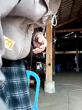 buddy-sexy (F young) - Khoe ngực