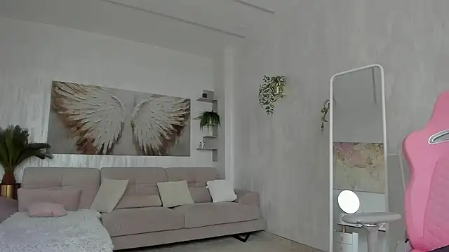 tiffanyhouston_ - TiffanyHouston_'s free webcam - UK Sex Cams