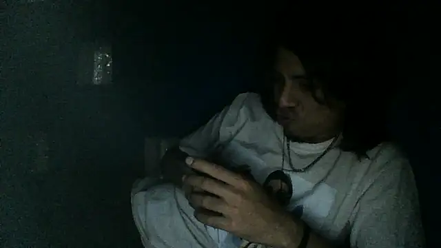 alexalejandro13 - AlexAlejandro13's free webcam