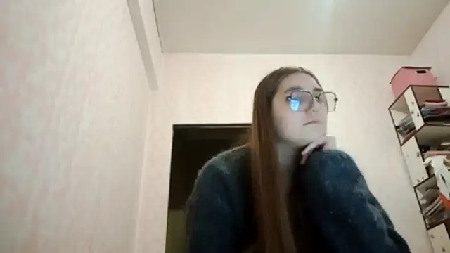 janinethielman (F teen) - show outfit