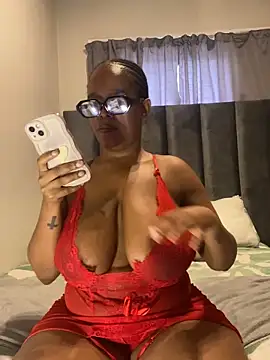 saggy_areola95 (F young) - play with me via tip menu daddy