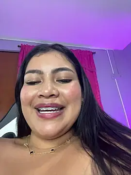 LunaaRosse's Live Sex Cam Show