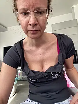 annikarose (F milf) - Naked Orgasmus