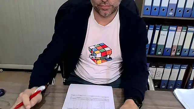 evasionee - Evasionee's free webcam - UK Sex Cams