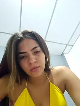 scarlett_moon1 - Scarlett_moon1's free webcam - UK Sex Cams